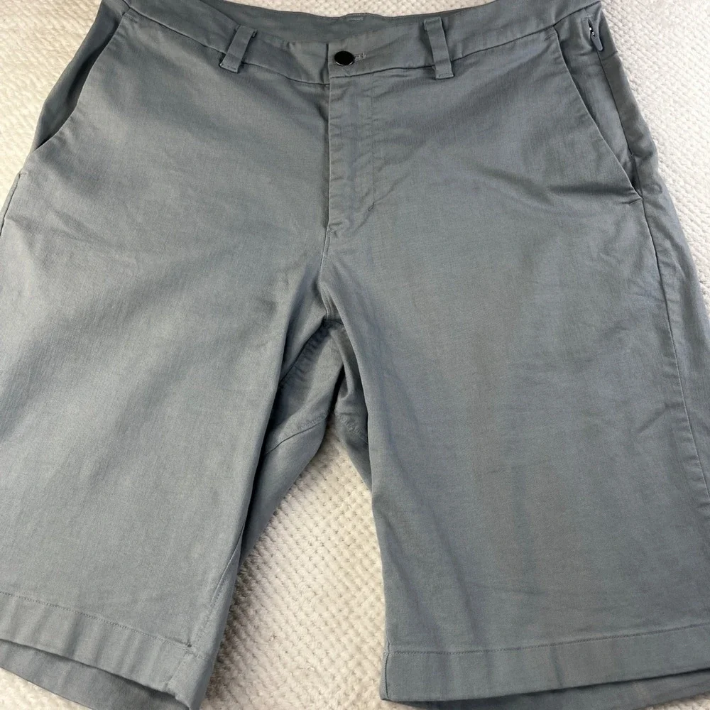 Lululemon Commission Shorts‎ Mens 32 Gray Blue Technical Chino Golf Shorts